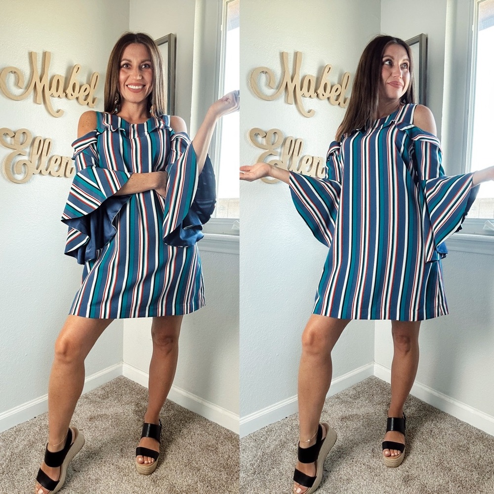 Gianni Bini Swanky blue Striped Long bell Sleeve Dress size medium